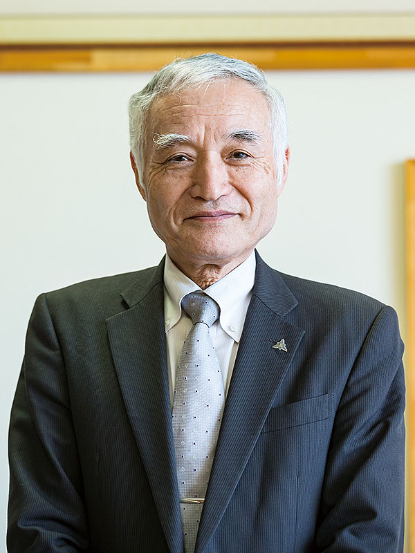 校長 伊藤 勝